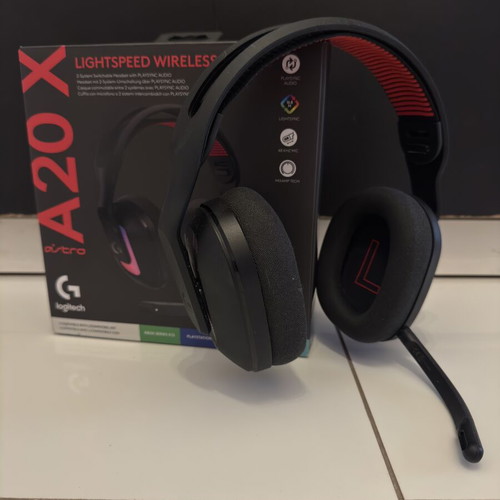 Bundle G Astro A20x Wireless headset and Razer Huntsman Tournament Edition keyboard like new