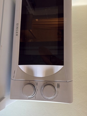 Singer microwave oven