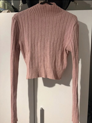 H&M pink knitted crop top like new