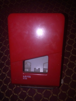 Leitz Hole Punch 5138 like new, 40 sheets 4mm with locking mechanism