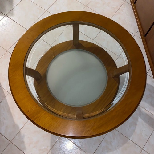Coffee table used, round with glass and solid wood