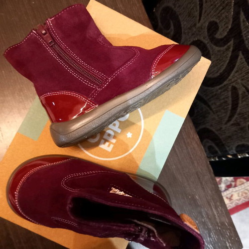 Gioseppo Boots No 24 like new, burgundy with zipper
