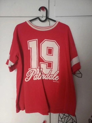 Oversized Pull & Bear blouse like new, size M, white and red