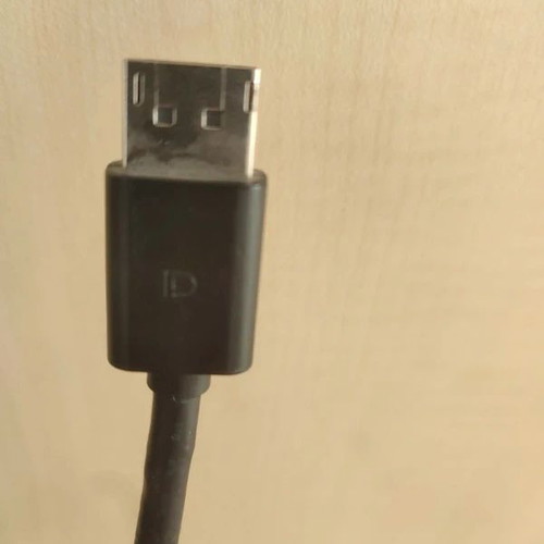 DisplayPort to DisplayPort Cable 1.9m like new