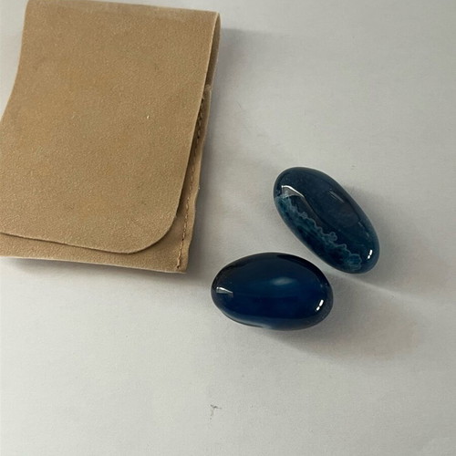 Petra Nova energy stones like new, with case, blue color