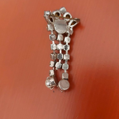 Vintage pin like new, silver