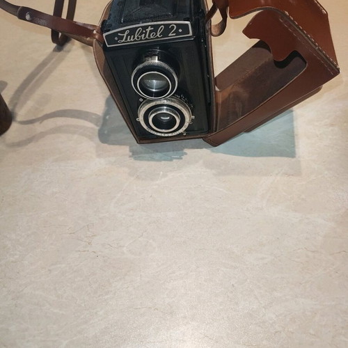 Lubitel 2 red collectible camera like new with original case and strap
