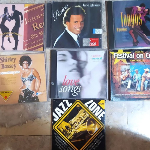 Music CDs in good condition, pack