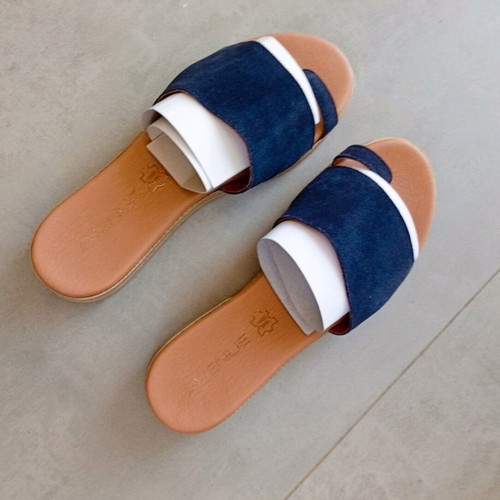 Leather sandals, summer, only 8 €.