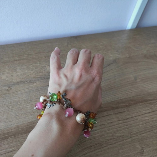 Bracelet like new with multicolored beads