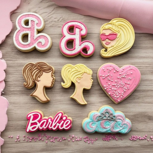 Barbie 4-piece cookie cutter set and 8cm Barbie cookie stamp made to order