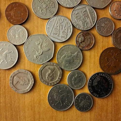 Great Britain coin collection, pack of 32 pence and pounds
