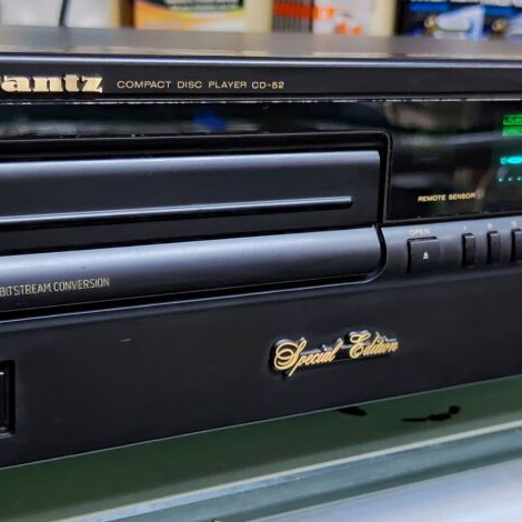 Marantz CD-52 SE CD player used with original remote