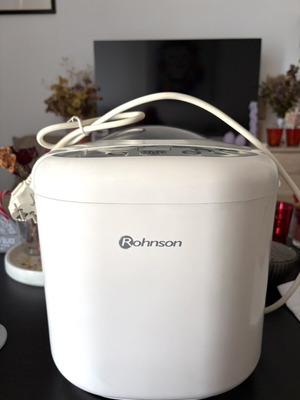 Rohnson R-296 Breadmaker new, 11 programs, adjustable crust