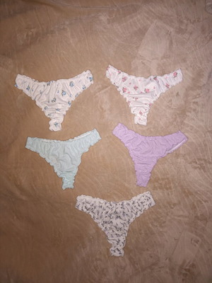 Lingerie set new, floral designs, pack of 5 pieces