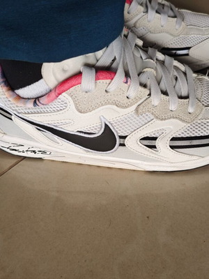 Αθλητικά παπούτσια Nike Jam Train X Futura σαν καινούργια, άσπρα μέγεθος 40.5