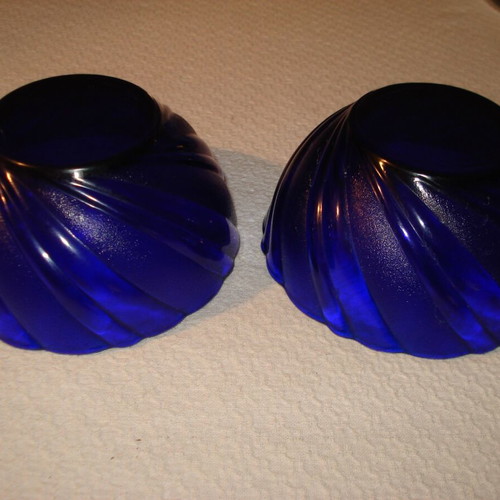 Vereco France glass bowls used, set of 2, blue