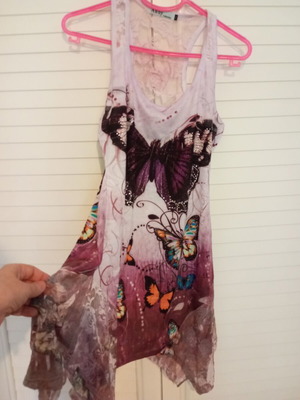 Long top with butterflies like new, lace back detail