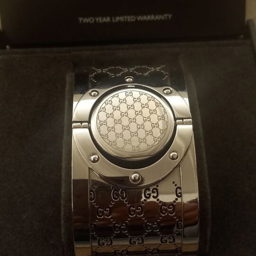 Gucci wristwatch like new, silver, women's