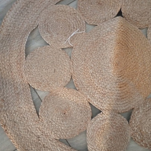 Boho straw round carpet 78x78, new