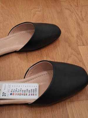 Lasocki leather ballerinas new, size 37, black