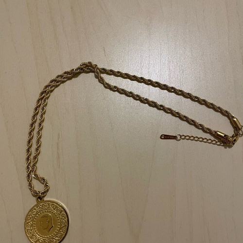 Ατσάλινο κολιέ καινούργιο, κίτρινο χρυσαφί με στοιχείο