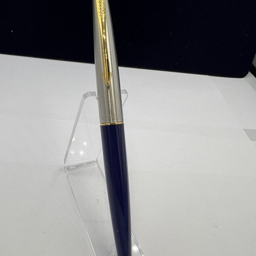 Parker 45 pen like new without box