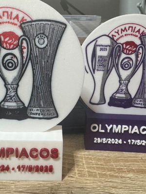 Olympiacos trophies desk sign new