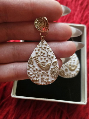 Handmade clay earrings like new, vintage shape, white and gold