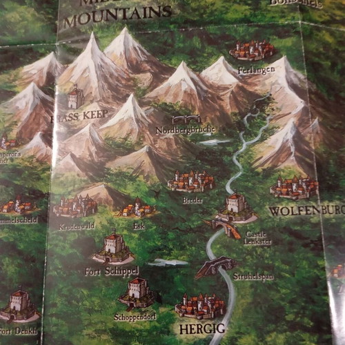 Warhammer fantasy poster like new, collectible games workshop