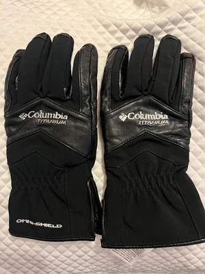 Columbia Titanium gloves like new, black, motorcycle