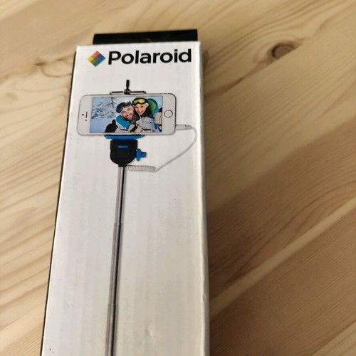 Selfie stick blue new with cable and button