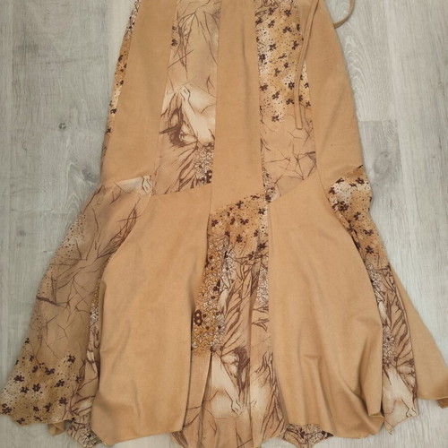 Vintage skirt with floral panels and suede texture, size S, like new