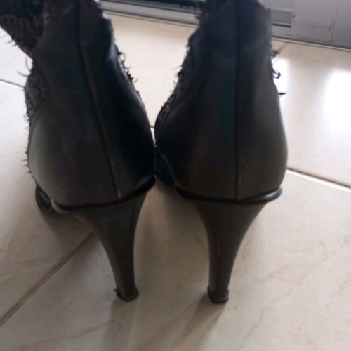 Leather boots brown size 39 like new, authentic