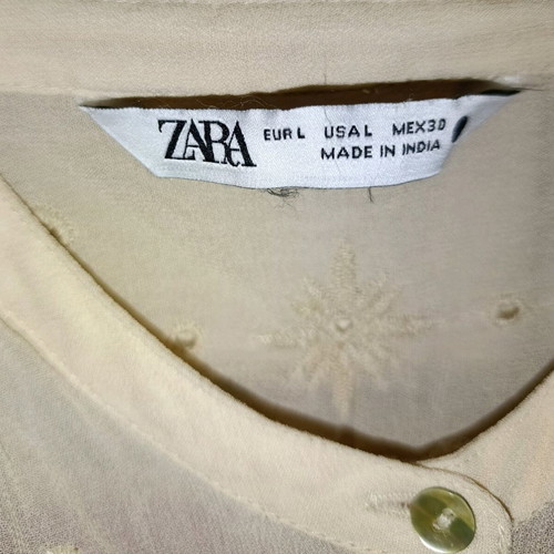 Zara shirt like new with embroidery and balloon sleeves size L