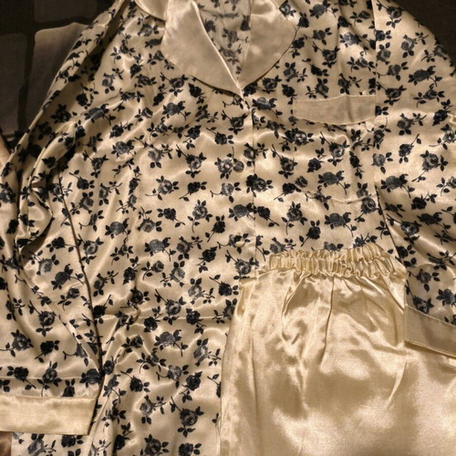 Satin women's pajamas like new, set of 2, white and beige