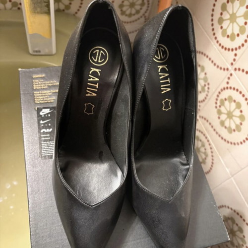 Pumps new, size 38