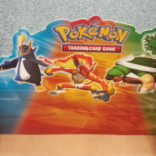 Pokemon official display box like new
