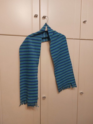 Girls scarf used in blue shades