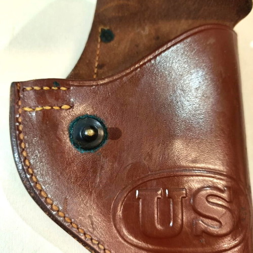Leather case of the American army for Smith & Wesson Victory Model 38 Special.