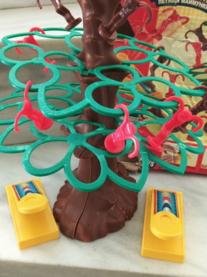 Jumping Monkeys children's game used in very good condition