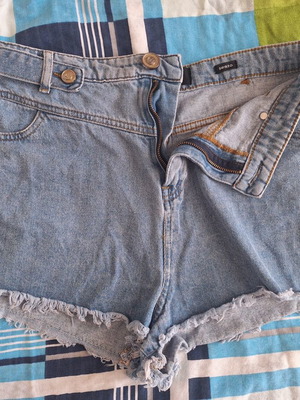 Lynne women's denim shorts size 40 like new, blue