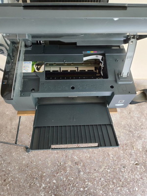 Εκτυπωτής Epson μεταχειρισμένος, σε καλή κατάσταση, χωρίς καλώδια