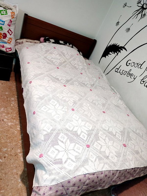 Handmade knitted cover like new with pink roses