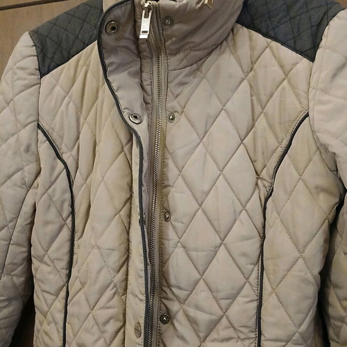 Beige autumn jacket like new with black details