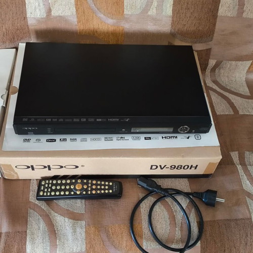 Oppo DV-980H universal DVD player with SACD and 7.1 audio