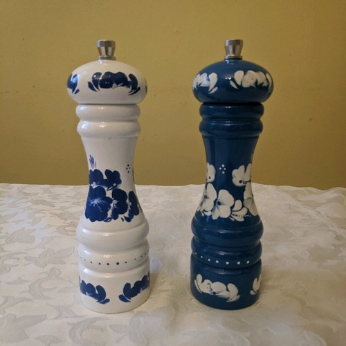 Salt and pepper grinder handmade set used, hand-painted
