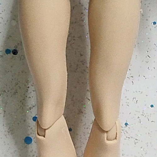 Ever After High Thronecoming Blondie Lockes Goldie doll used with flaws