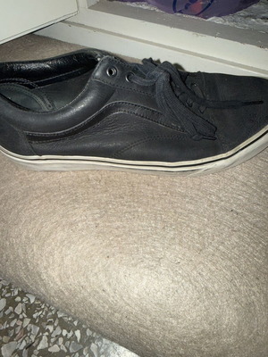 Vans Old Skool Black Leather Shoes Size 44.5 Used