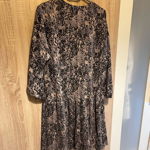 Zara dress No L like new, black and beige